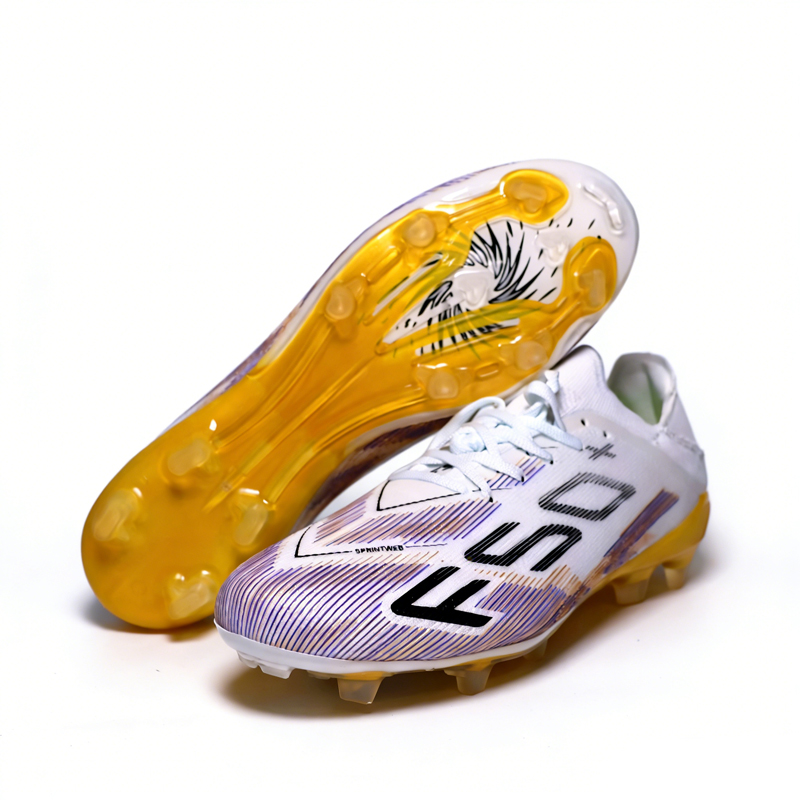 T38 Lace-up Mens Soccer Shoes  - огляд і ціна Sports Equipment For Boys